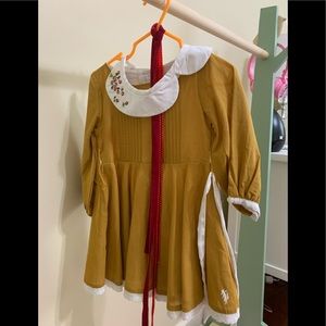 Well Dressed Wolf 24mo Gold Holiday Preorder